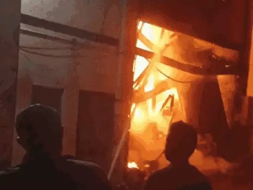  फाजिल्का में सुबह सुबह ऑयल मिल में लगी भीषण आग, 