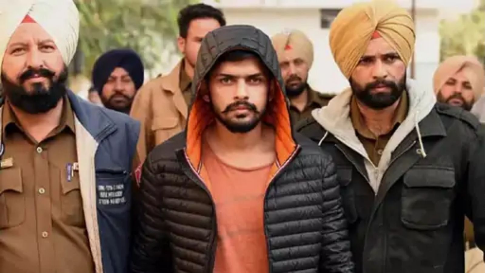 मुंबई क्राइम ब्रांच ने लॉरेंस बिश्नोई के 5 सदस्यों को किया गिरफ्तार, 
