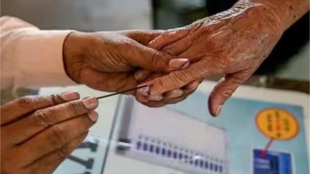 इलेक्शन कमीशन ने चुनावों की तारीखों में किया बदलाव