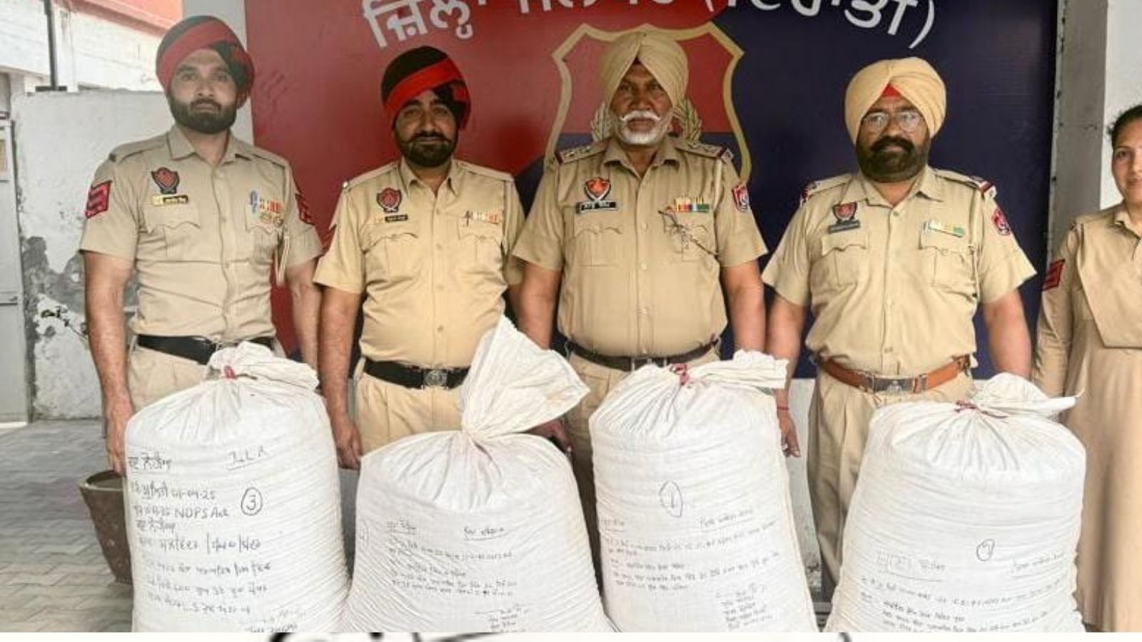  Jalandhar में Action में पुलिस, 