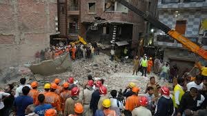 दिल्ली इमारत हादसे में अब तक 11 की मौ+त,राष्ट्रपति-प्रधानमंत्री ने जाहिर किया दुख,