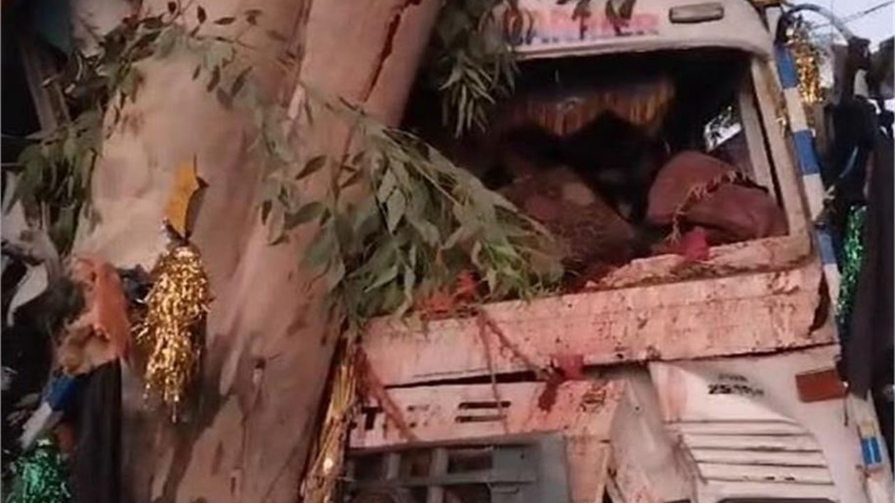 होशियारपुर में टिप्पर का जबरदस्त एक्सीडेंट, 