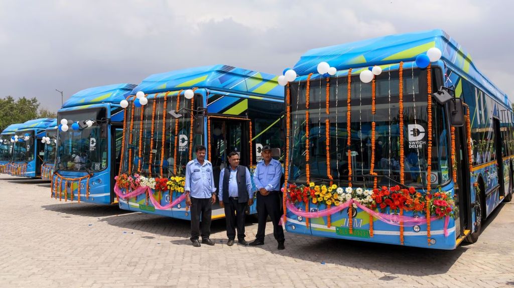 दिल्ली बना दुनिया का तीसरा इलेक्ट्रिक बसों वाला शहर,