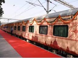 IRCTC यात्रियों को करवाएगी 7 ज्योतिर्लिंग के दर्शन, 