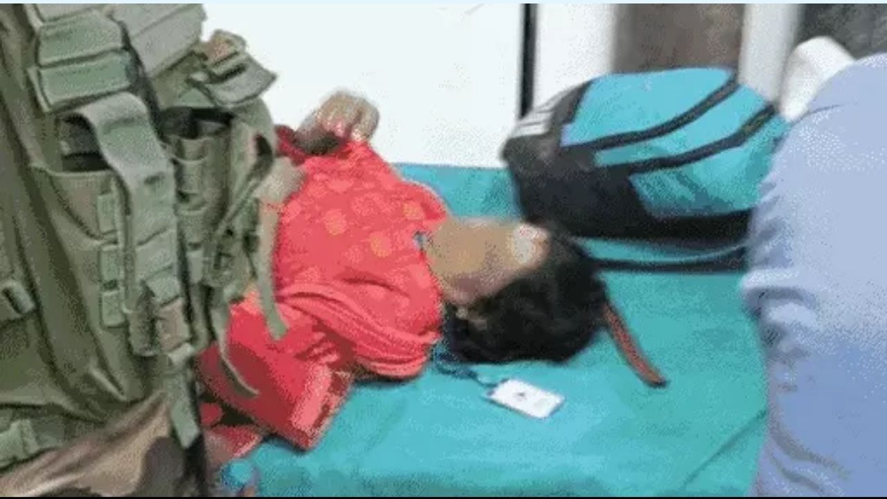 अमरनाथ यात्रा के दौरान श्रद्धालुओं को ले जा रही कार का एक्सीडेंट, 