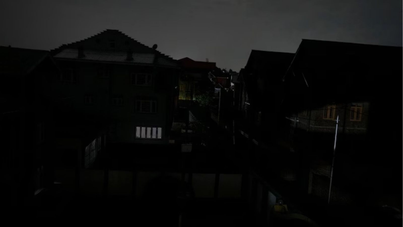 Blackout को हलके में न लें, 