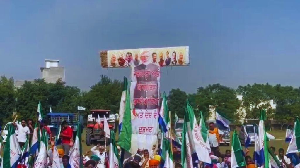 नाराज़ किसानों ने सभी Toll Plaza बंद करने का किया ऐलान, 