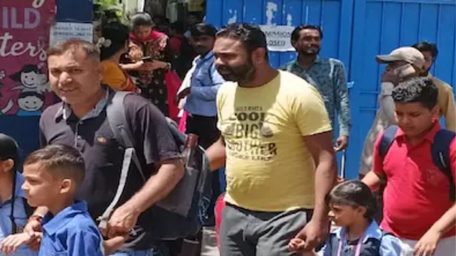 अहमदाबाद में स्कूलों को बम से उड़ाने की धमकी, 