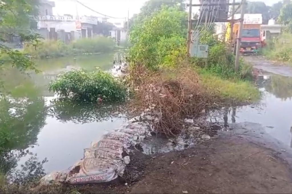 बिस्त दोआब नहर हुई ओवरफ्लो,