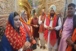मोहिंदर भगत व राजविंदर कौर थियाड़ा गुरुघर हुए नतमस्तक, 