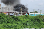 गुजरात में हमसफर Express train में लगी आग,