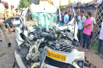  यूपी के इटावा में ट्रक से टकराई कार, 