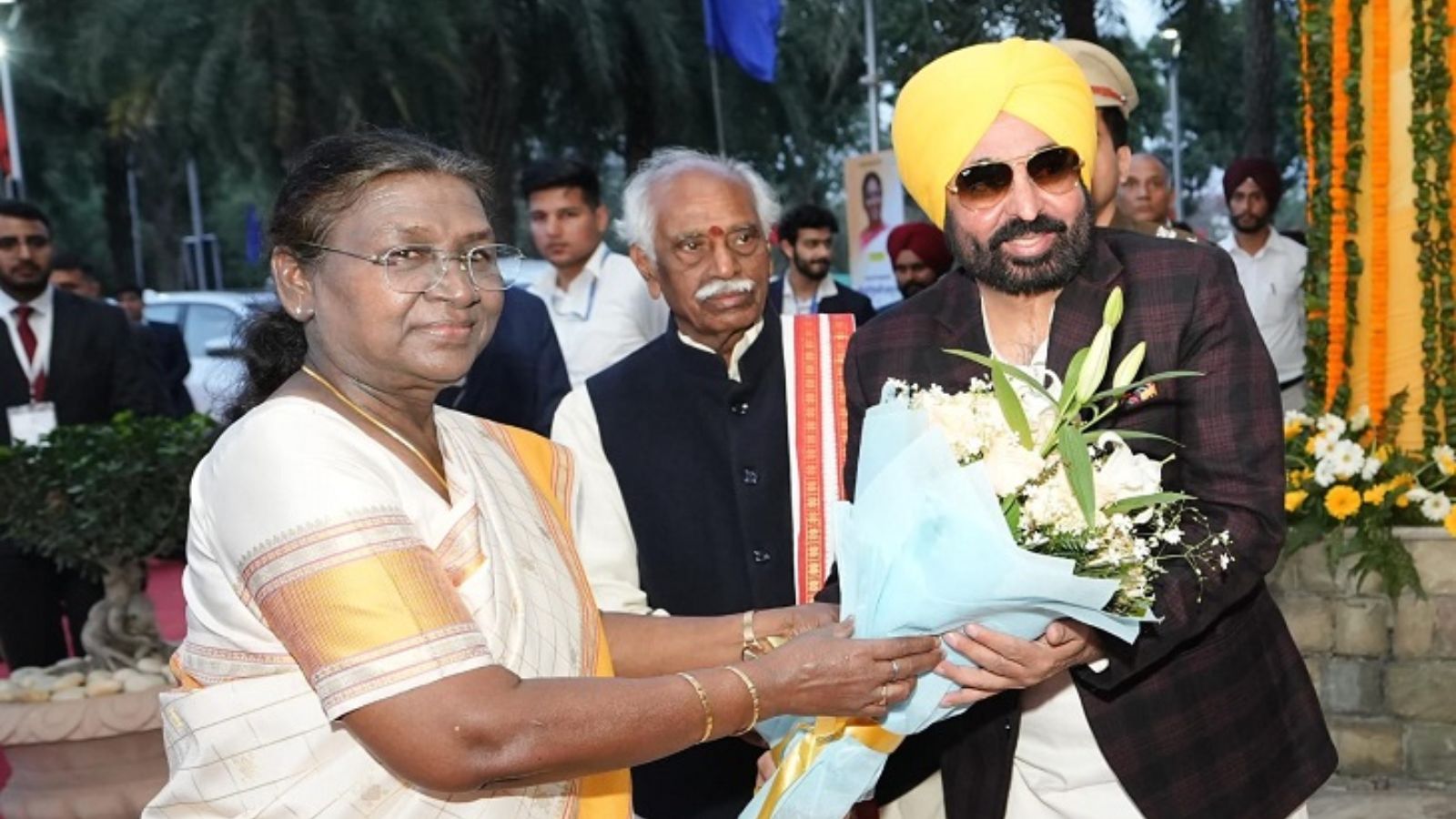 Bhagwant Mann and President Draupadi Murmu meet