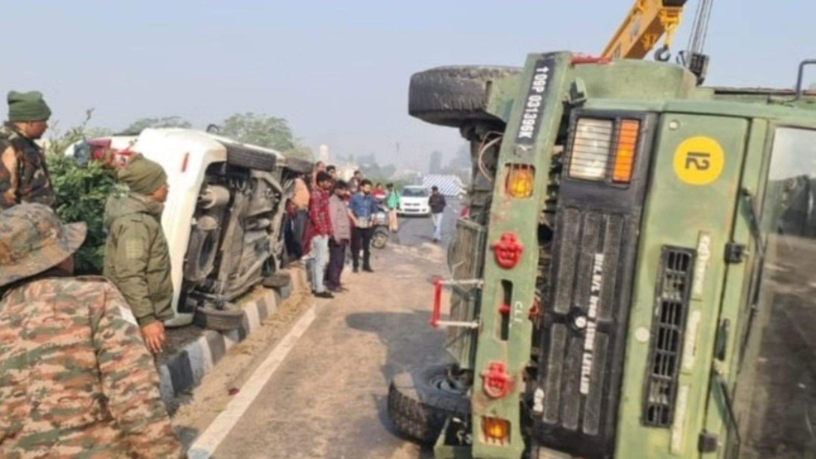 Jalandhar: A massive collision between an army truck and a car near Pathankot Chowk, both vehicles overturned.