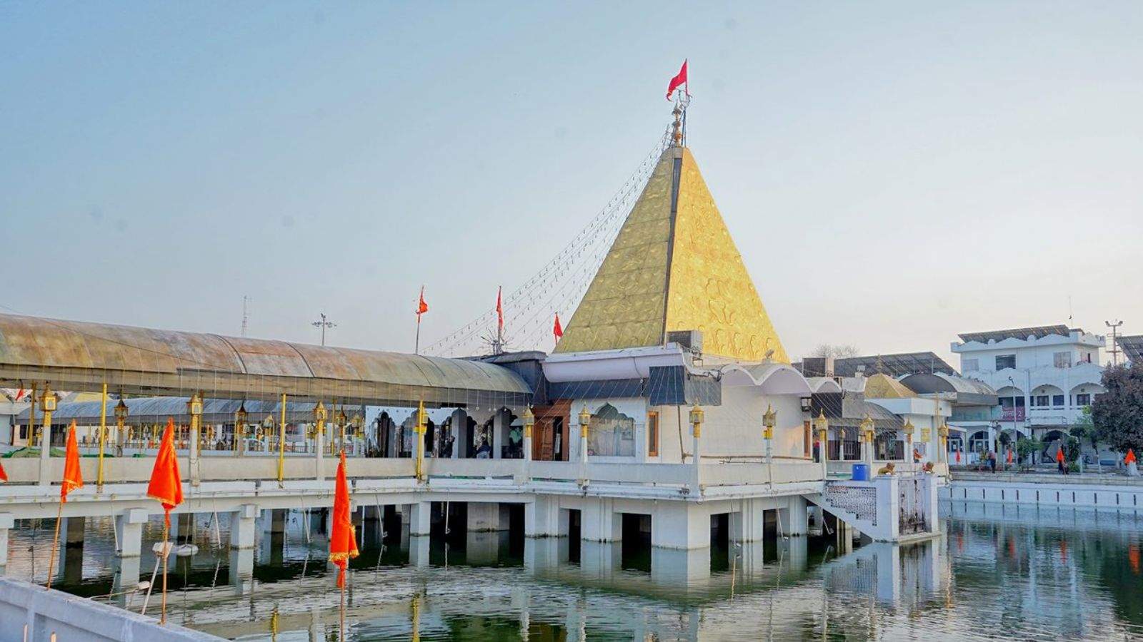 Jalandhar: Cleaning of the lake of Devi Talab Temple begins today, Governor Gulab Chand Kataria will inaugurate it.