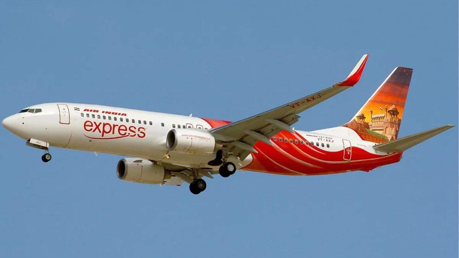 The tires of an Air India Express flight traveling from Jeddah to Calicut burst,