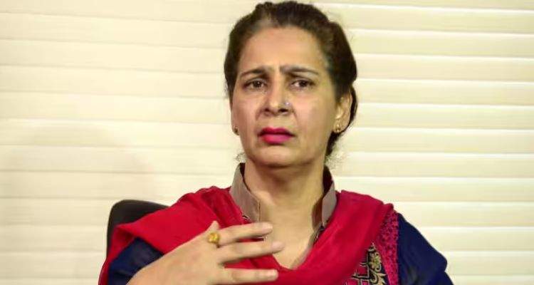 Randhawa sends legal notice to Navjot Kaur for her allegations