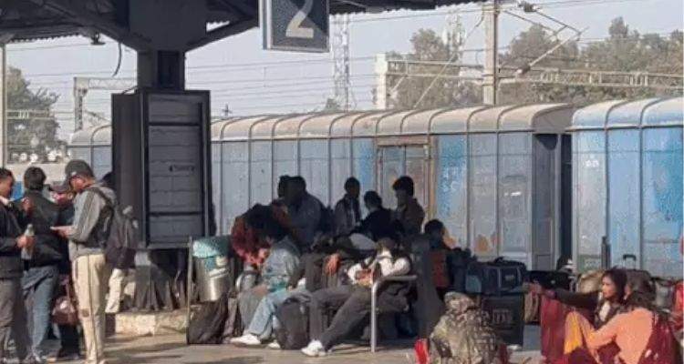 Man's body found at Jalandhar City station, panic ensues