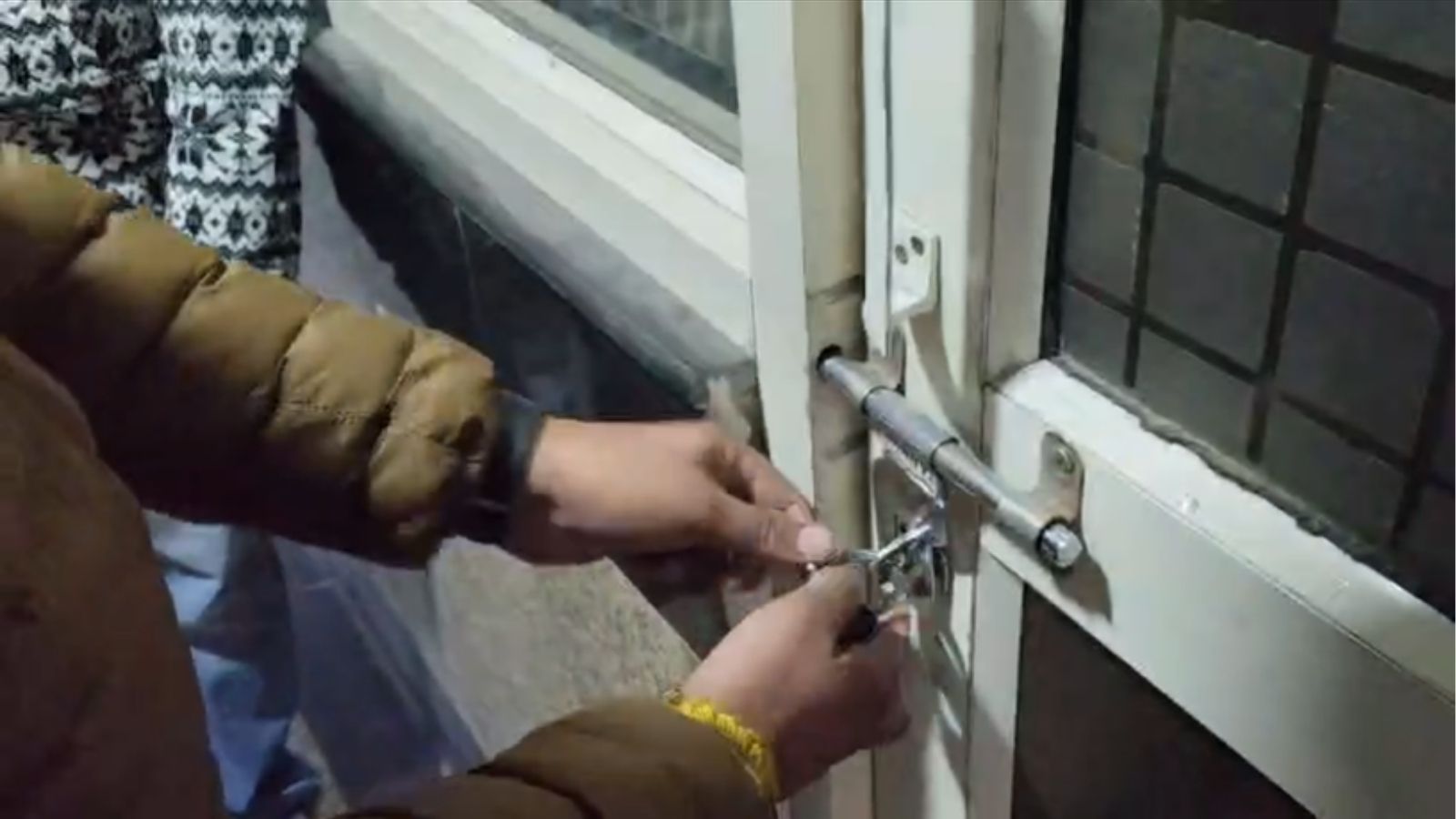 disabled woman and heart patient stuck in lift at Jalandhar Municipal Corporation