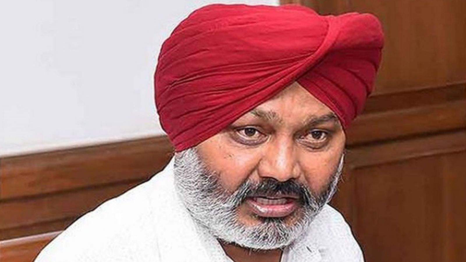 The Punjab government has dismissed 4 employees.