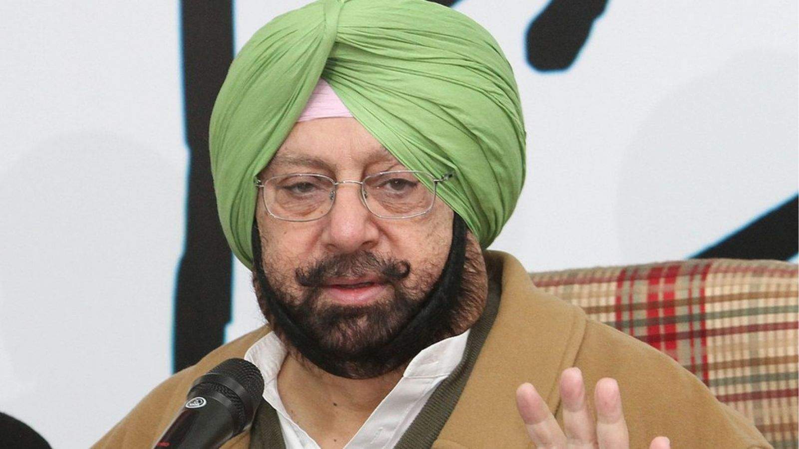 Amid ED summons, Captain Amarinder Singh's return to Congress sparks political uproar; daughter says he will remain in BJP