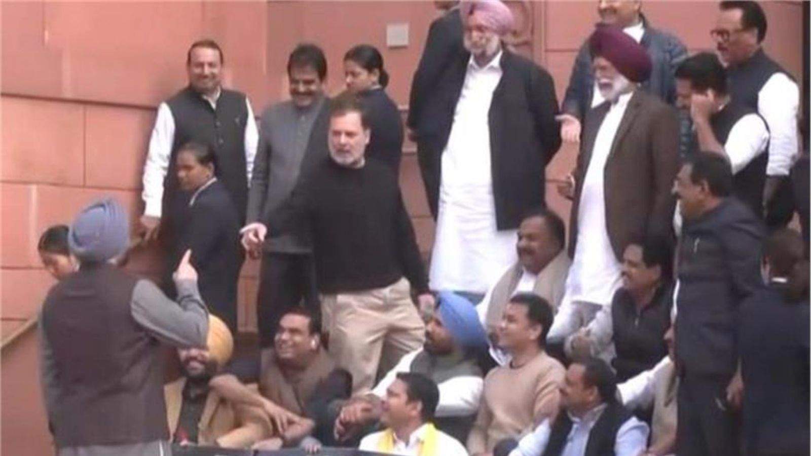 Rahul Gandhi called Ravneet Bittu a traitor