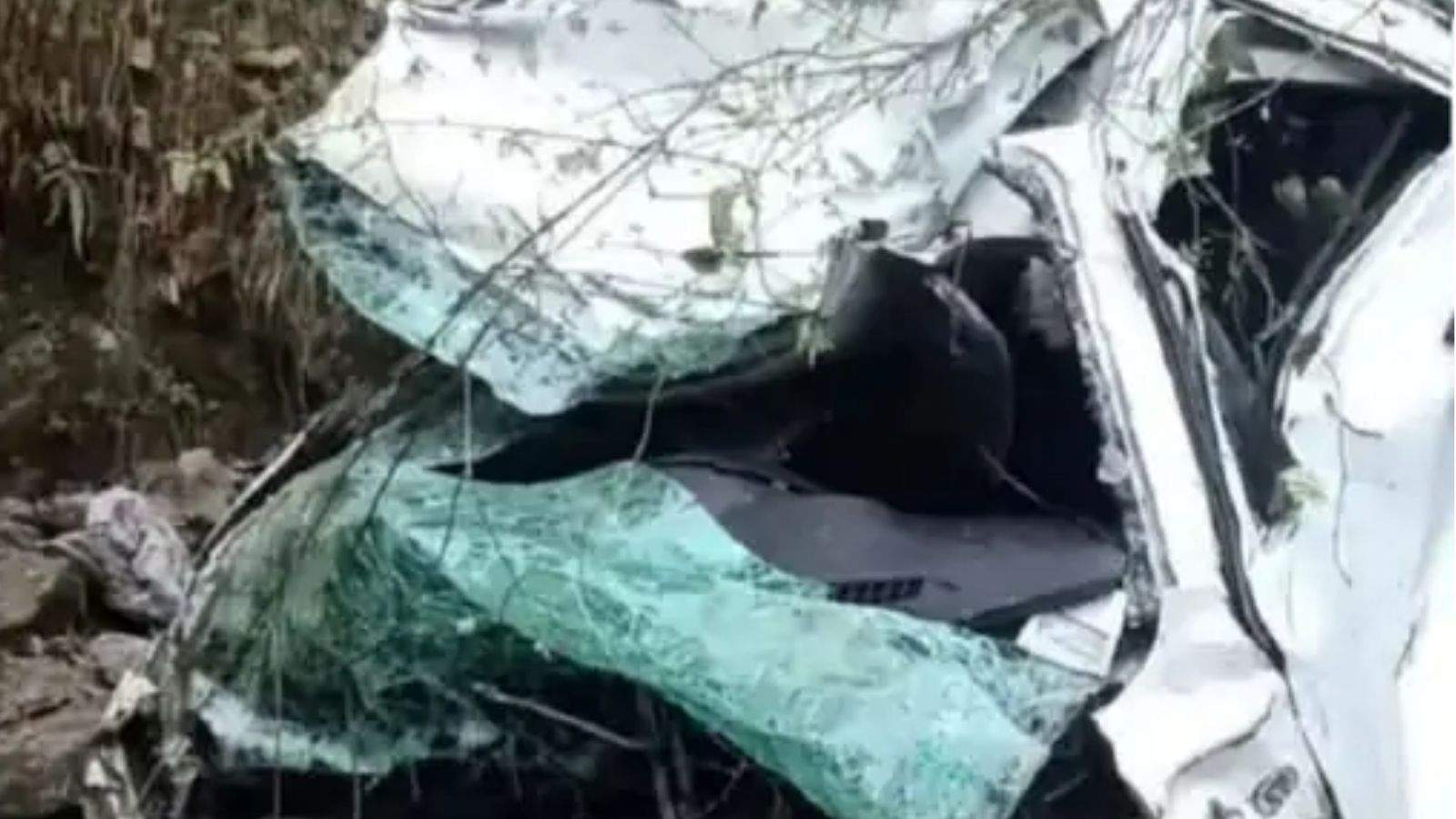 Car carrying tourists from Jalandhar falls into a ditch in Dalhousie, 3 killed