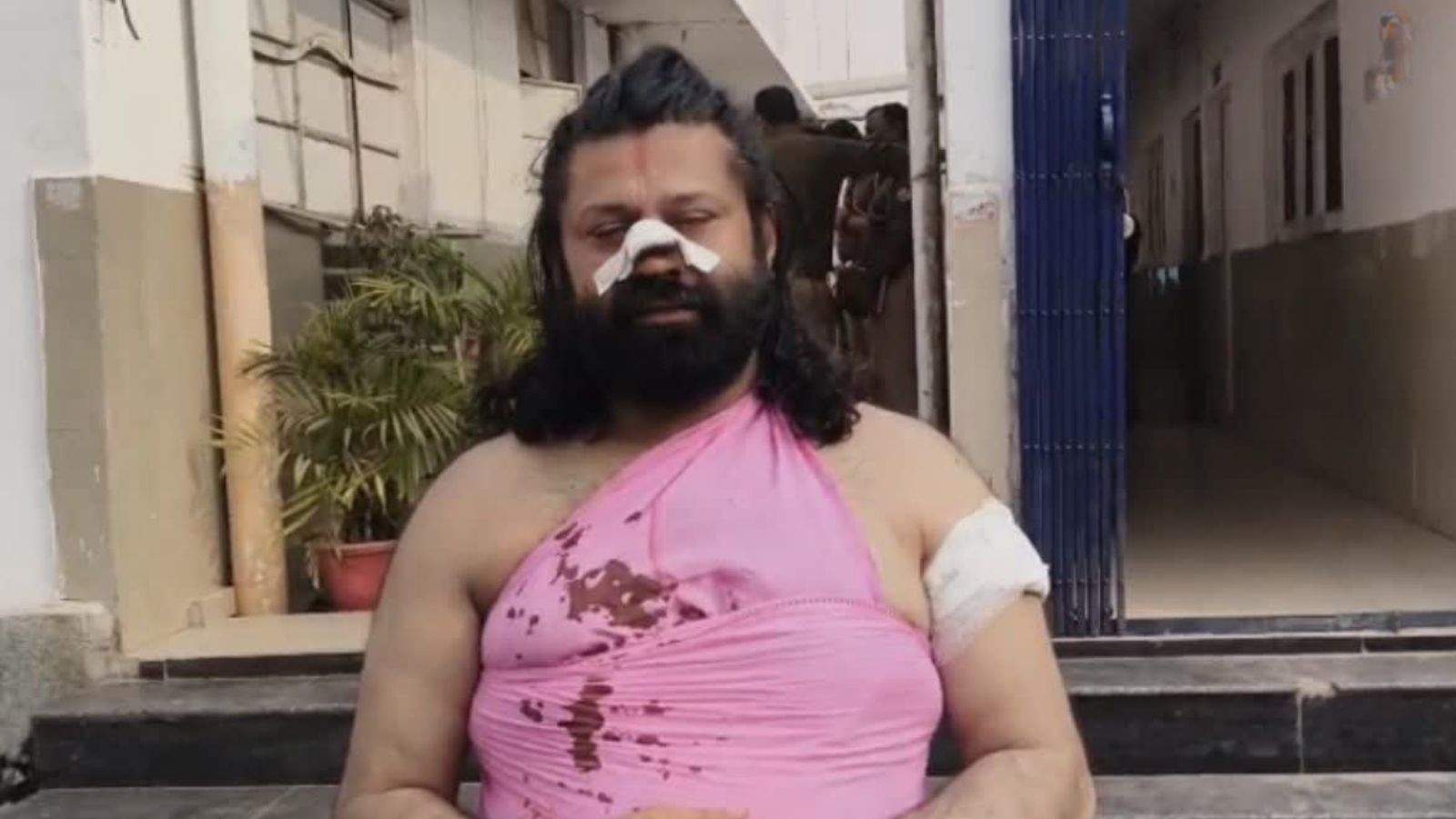 Ashutosh Brahmachari was attacked in a moving train, his nose was cut off with a sharp weapon; FIR registered.