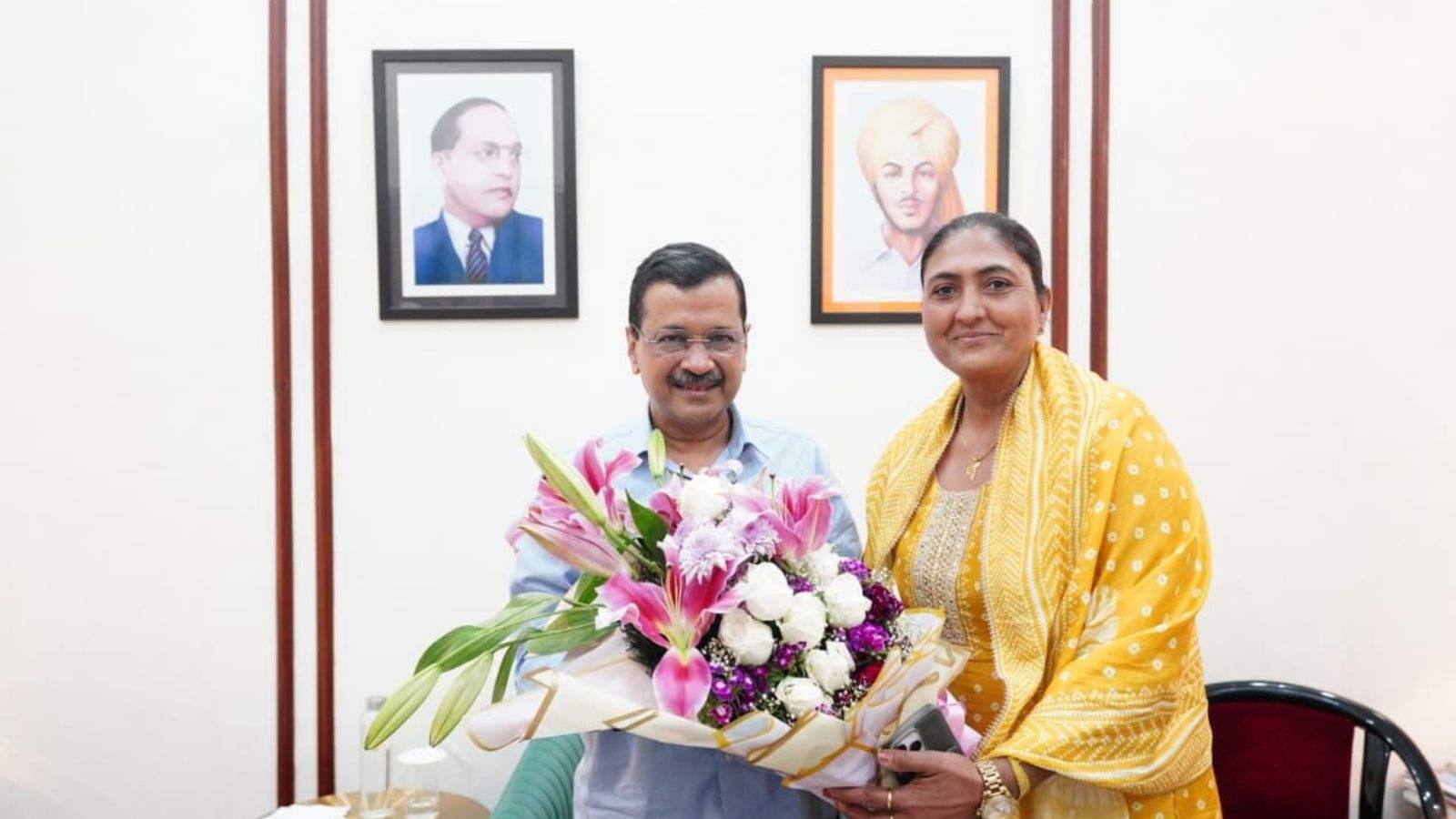 Jalandhar: AAP leader Rajwinder Kaur Thiara congratulated Arvind Kejriwal on his acquittal