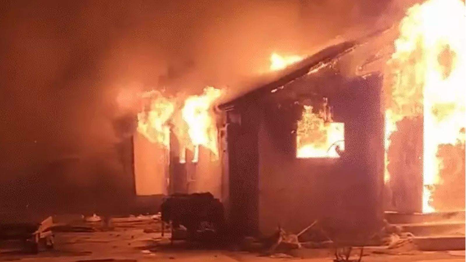 Pakistan Conducts Airstrike on Afghan Hospital; 400 Dead, Massive Destruction in Kabul