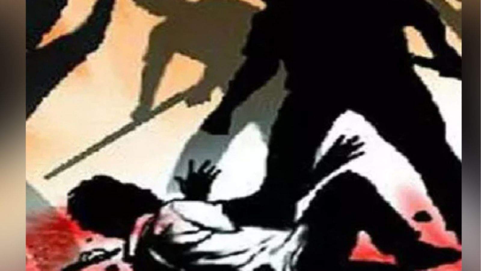 A young man was attacked with sharp weapons in Jalandhar, surrounded as soon as he got out of the car.