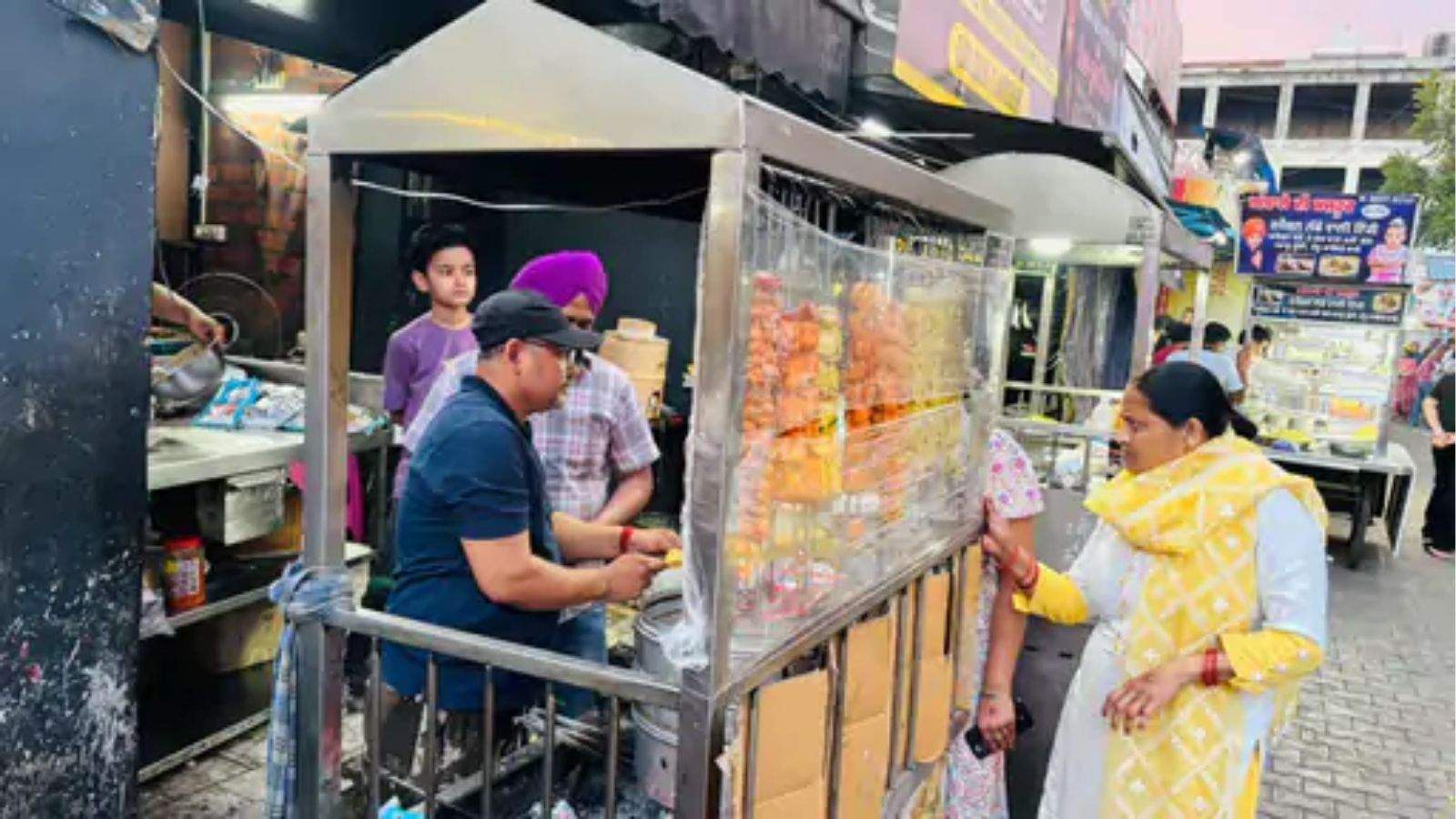 Impact of Middle East Tensions on Punjab: Food Prices Rise Due to Gas Shortage in Several Areas, Including Jalandhar