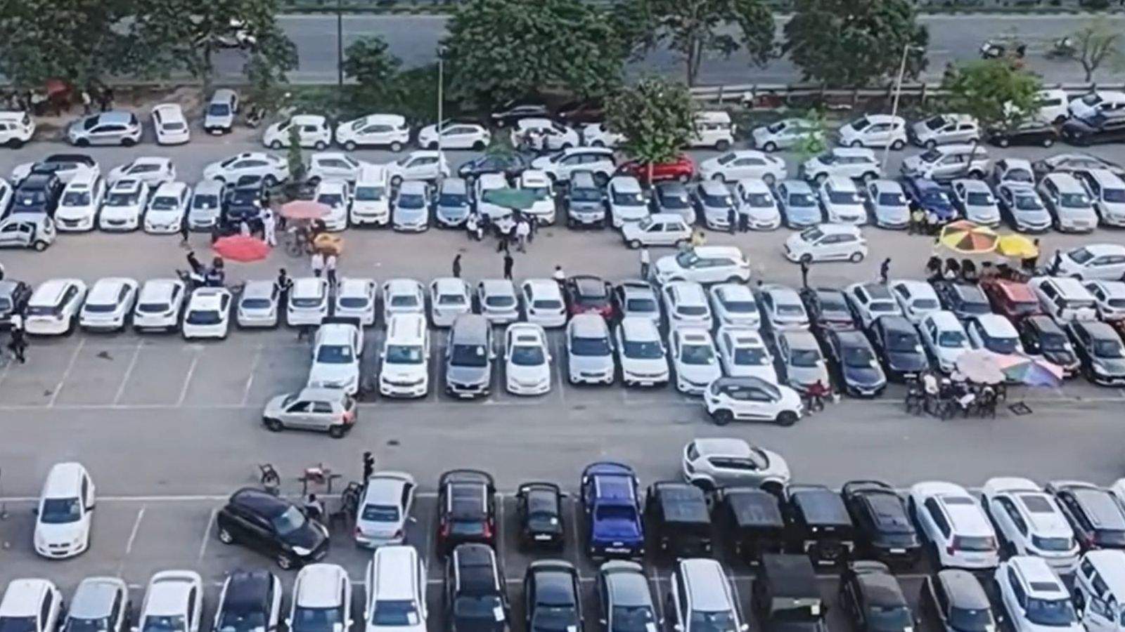 Parking on Roadsides Now Difficult; New Temporary Parking Spots to be Created in Chandigarh