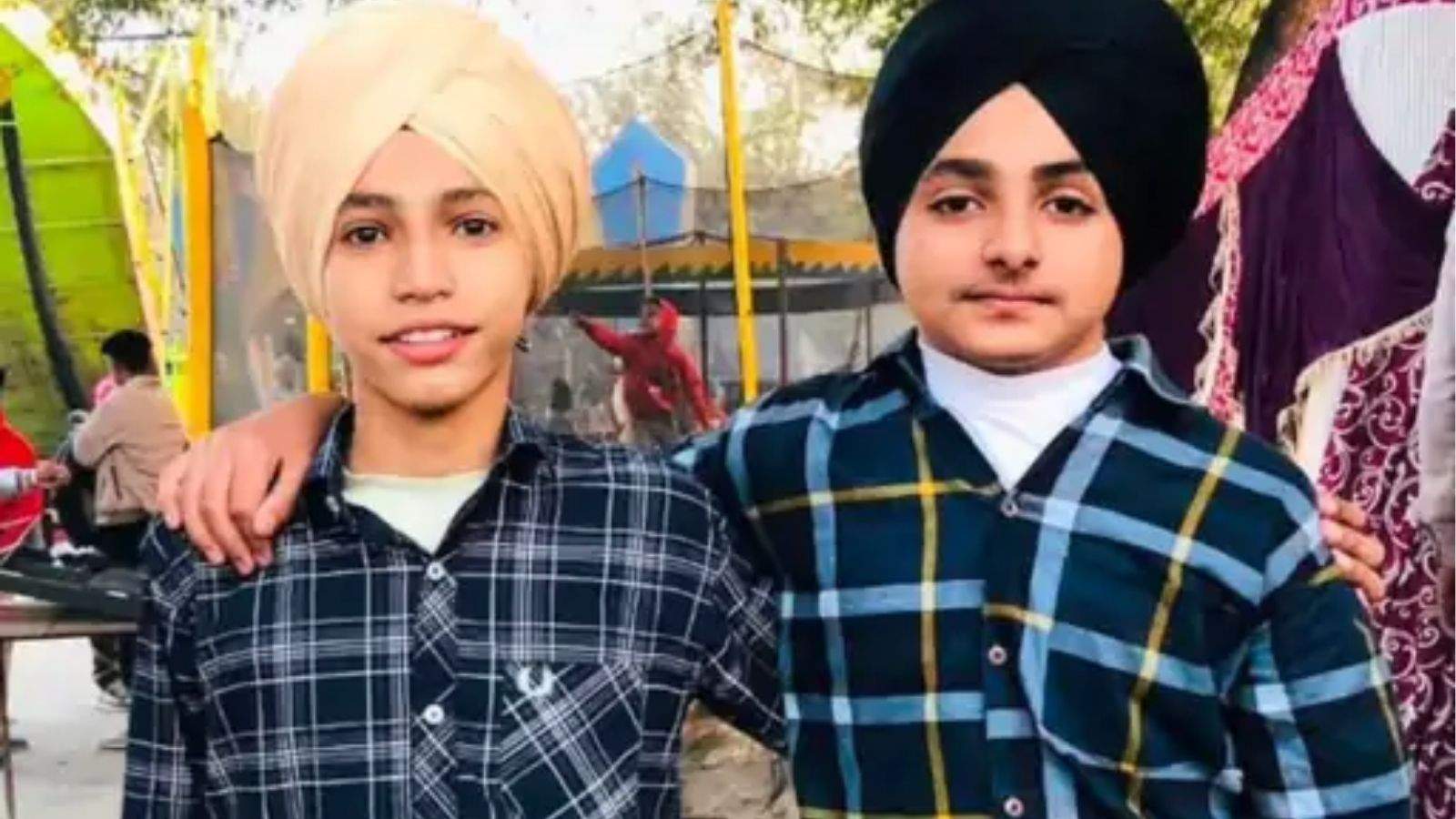 Terrible road accident in Punjab, painful death of two 18-year-old youths, widespread mourning in the village