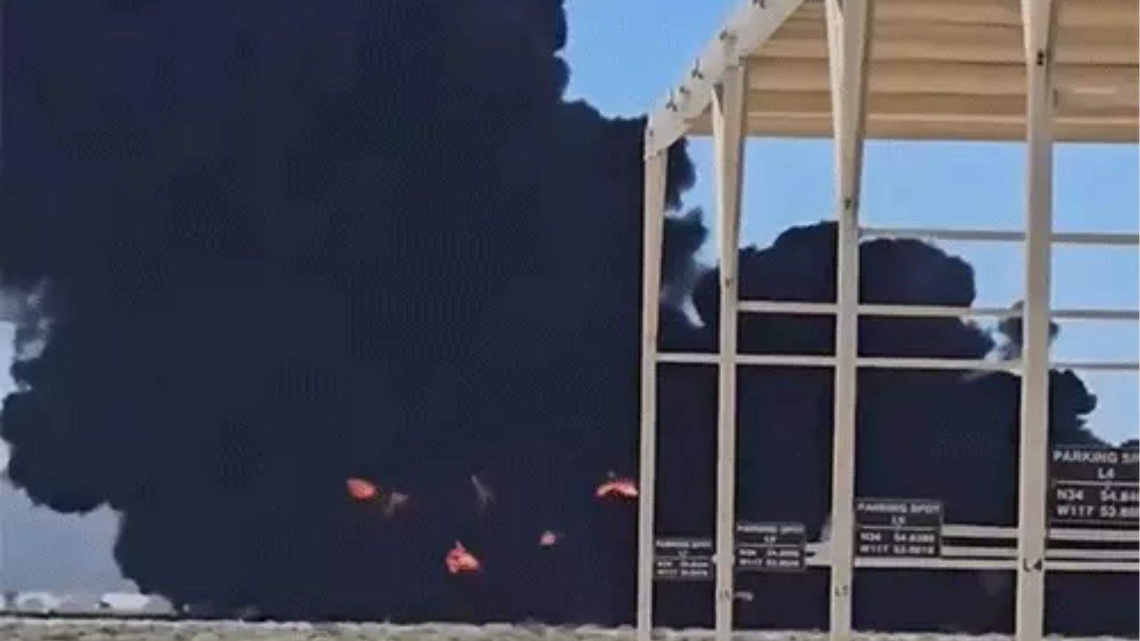 US Air Force B-52 bomber crashes; 8 dead, plane shattered into pieces!