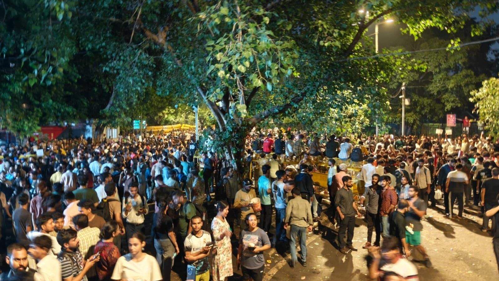Government on alert amidst CJP protests; 10 FIRs registered